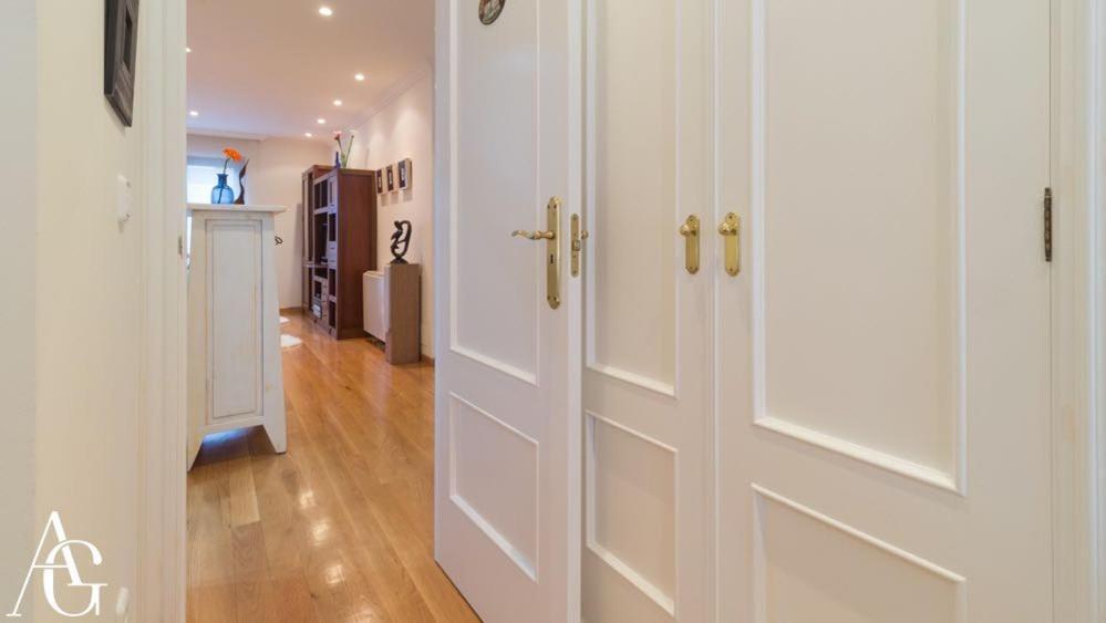 Apartamento Plaza De Espana Ribadeo Eksteriør billede